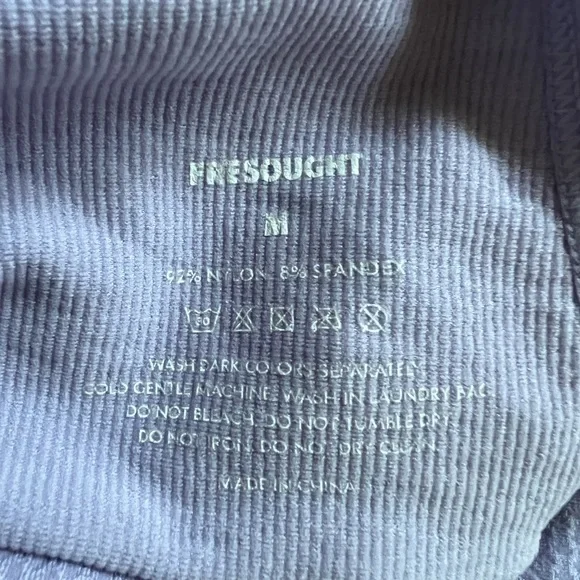 FRESOUGHT ENGINERY Purple Seamless Workout Set NWOT - Picture 10 of 12